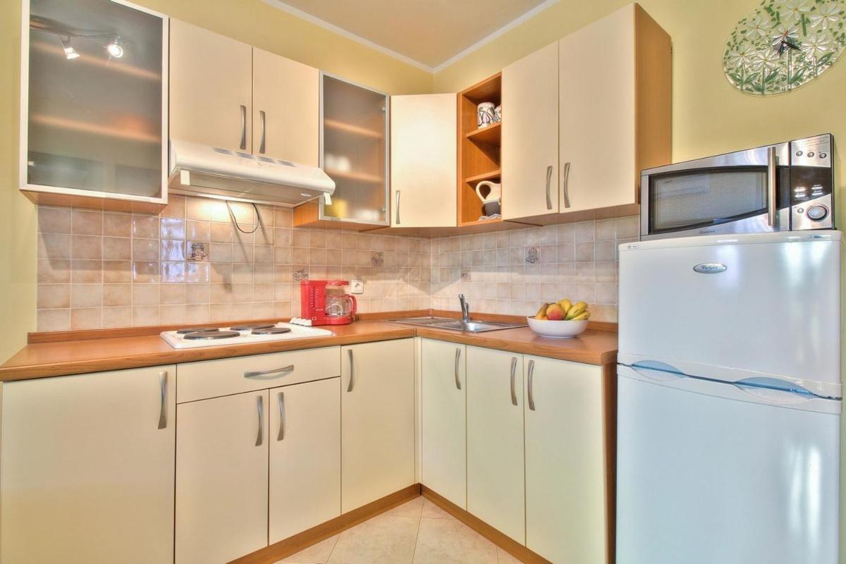 Lorena Apartments อูมัค ภายนอก รูปภาพ
